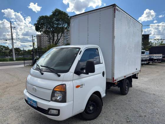HYUNDAI HR 2.5 LONGO SEM CAÇAMBA 4X2 16V 130CV TURBO INTERCOOLER DIESEL 2P MANUAL